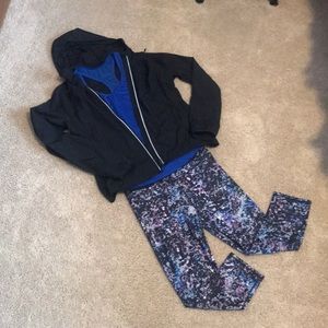 Outfit: fabletics leggings, jacket & Old Navy tank
